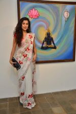Surbhi Shukla at Bharat Tripathi_s exhibition in Mumbai on 25th Dec 2012 (72).JPG